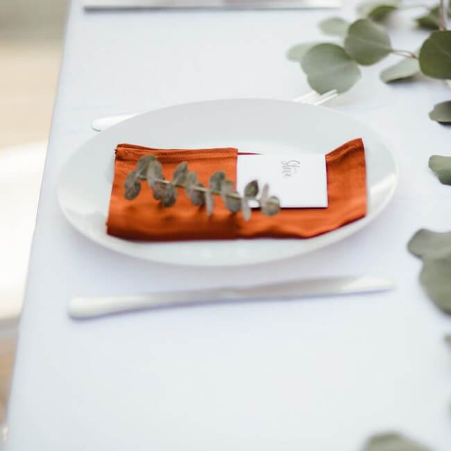 eucalyptus table arrangement